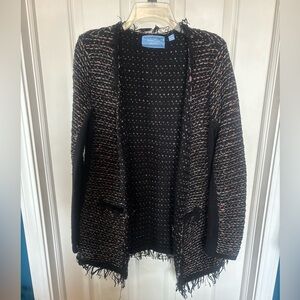 Simply Vera Wang Women's Black and Tan Metallic Sweater